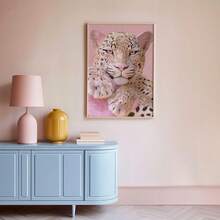 1 pieza Cuadro de arte de pared Impresión en lienzo de leopardo rosa glamoroso | Decoración rosa de moda coqueta para dormitorio, sala de estar u oficina, póster, artículos esenciales para dormitorio universitario, regalo para ella, sin marco o enmarcado