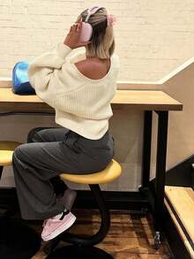 FOR BEAUTY V领纽扣前开长袖米色针织开衫，女士短款宽松舒适灯笼袖毛衣外套，秋冬服装，新年装 - 小白杏 - 查看 6