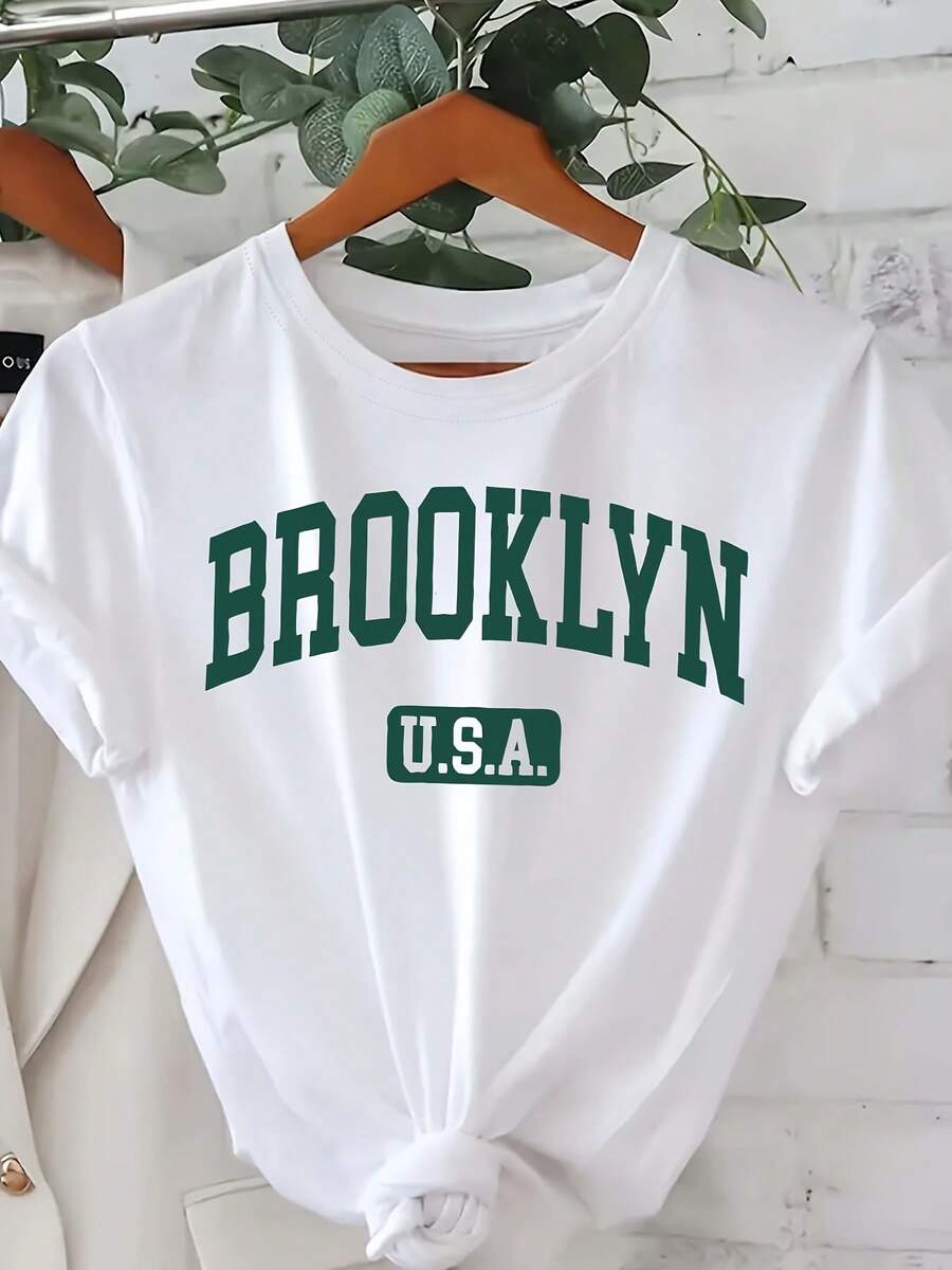 Plus Size BROOKLYN Print T-Shirt, Casual Short Sleeve Crew Neck Top For Spring & Summer, Short Sleeve Crew Neck Casual Top, Breathable Fabric, Machine Washable, All-Season Comfort, T-Shirt Stylish, Comfortable Clothing, Classic Round Neckline, Ladies T Shirt - 白色 - 查看 1