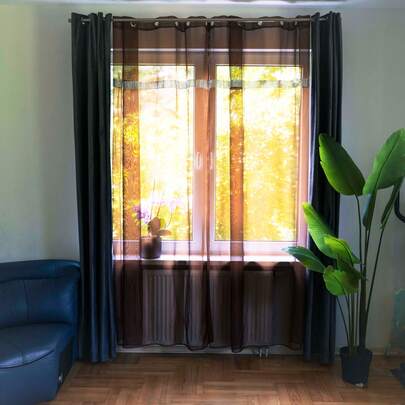 2 cortinas de voile transparente com acabamento decorativo brilhante