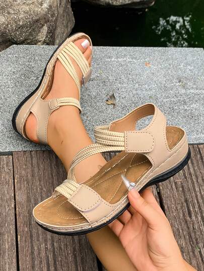 2025年新款女士透气松紧带休闲运动凉鞋、加大码拖鞋