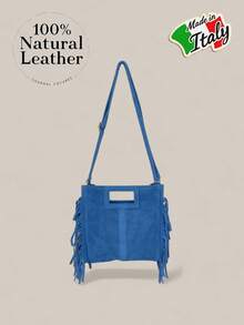Bolsa transversal feminina elegante e espaçosa com franjas, confeccionada em couro bovino legítimo. Com design de múltiplos compartimentos e um toque vintage, boêmio e western, esta bolsa é adornada com franjas. - Azul - Ver 2