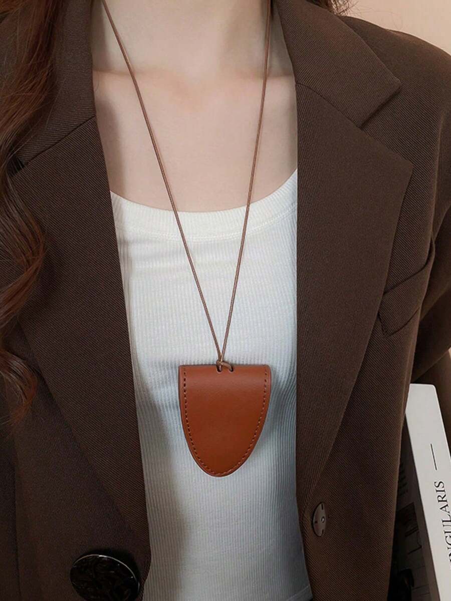 1pc Autumn/Winter Fashion Leather Coin Purse Earphone Holder Necklace, Versatile For Daily Commute And Outings