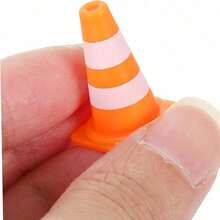 6/10 件迷你交通锥，迷你模拟安全锥路障标志，小型交通标志足球锥，适用于沙箱、工程、建筑、施工角色扮演