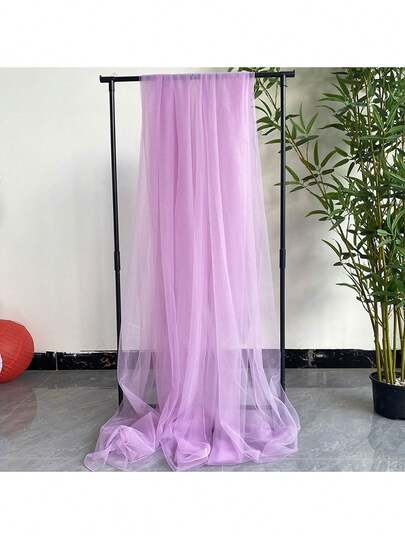 1 件婚礼薄纱椅带、瑞士薄纱椅饰、欧根纱雪纺窗帘背景