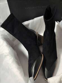 Giày bốt cao gót ôm sát bằng da lộn mới cho mùa Thu/Đông, bốt cổ ngắn kiểu Hàn Quốc tối giản đa năng, bốt dành cho nữ. - màu đen - Xem 3