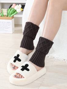 1双菱形图案休闲腈纶短袖针织腿套，适合秋冬季搭配高筒靴、雪地靴、踝靴，保暖防风，是理想的圣诞礼物。 - 常規款 - 查看 12