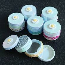1pc 50mm White Gradient Zinc Alloy Grinder, 4-Layer Daisy Herb Grinder, Smoking Accessories, Portable Hand Rolling Tool, Random Style