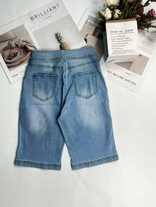 Women Button Closure Waist Casual Denim Shorts - Light Blue - View 7