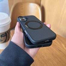 Carbon Fiber 360 ° Rotating Bracket Mobile Phone Case, Made Of TPU + PC Material, Supports Magnetic Attraction, Light Beige Texture Does Not Leave Fingerprints. Simple And High-End Fashion, Suitable For IPhone 16 Pro Max/16 Pro/16/IPhone 15 Pro Max/15 Pro/15/IPhone 14 Pro Max/14 Pro/14/IPhone 13 Pro Max/13 Pro/13 - 黑色 - 查看 9