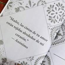 Mama yo quiero escuchar tu historia el diario guiado de una madre para compartir su vida y su amor libro diario guiado para madres cuaderno reflexion memorias actividades preguntas y espacio para escribir legado familiar regalo emotivo y recuerdo personal - Libro único - Ver 3