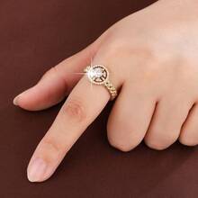 1pc Geometric Circular Steering Wheel Shaped Cubic Zirconia Inlaid Fashion Ring For Women - Multicolor - View 3