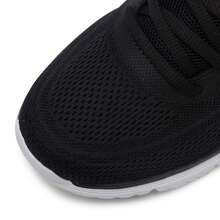 Skechers 男士跑步鞋、健身训练休闲运动鞋、减震极简舒适鞋，8790345-BKW - 黑與白 - 查看 8