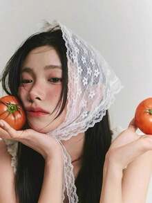 1 件女士蕾丝三角围巾，法式乡村风格花卉蕾丝印花面料，时尚发饰，适合海滩度假四季头巾秋冬女士头带发带发饰