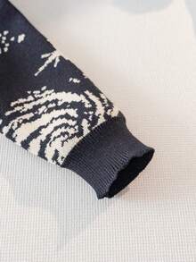 男童街头抽象图案针织套头衫，百搭日常穿着，春秋冬皆宜