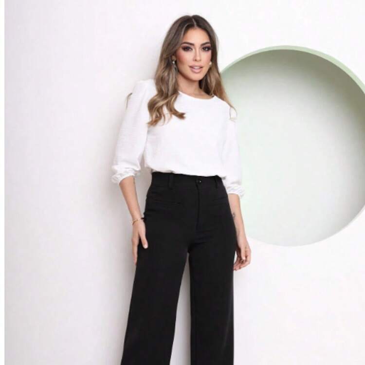 Elegant Women's Formal Blouse With 3/4 Sleeves And Elastic Wrist And Button On The Back. Comfortable. - 白色 - 查看 2
