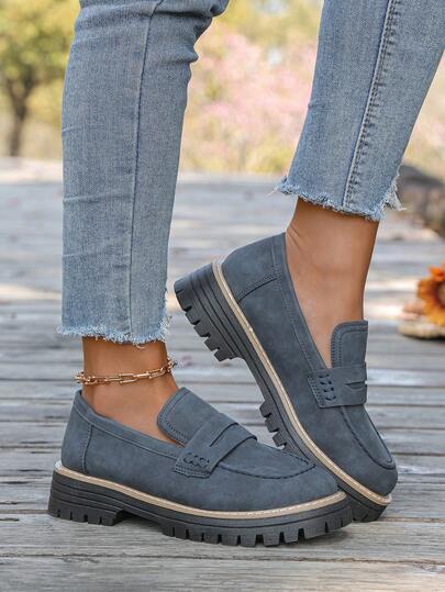 Women's Popular New Loafers, Spring/Autumn New British Slip-On Casual Shoes, Retro Flat Non-Slip Comfortable Driving Shoes, Comfortable Lining Breathable Baseball Shoes For Outdoor Travel, Casual Wear. Please Order According To Actual Foot Length On The Details Page As The Sizes Run Small.