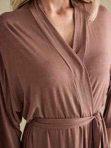 Anewsta 休闲单件女士长袖纯色简约休闲舒适光滑浴袍假日季节 - 棕色 - 查看 2