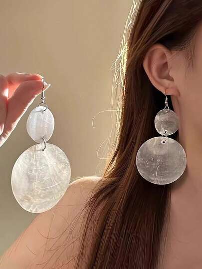 New Fashionable Exaggerated Shell Earrings - Bohemian Seaside Vacation Style Long Ear Hook, Unique Charm Earrings