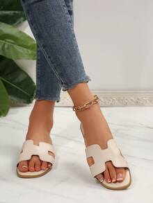 全新女士时尚优雅镂空PU皮革沙滩凉鞋