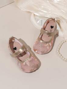 1双女童网纱刺绣爱心水钻镂空平底套脚鞋，可爱公主风，柔软轻便，圆头设计，与妈妈尺码相配，适合2-14岁女孩，适合派对、节日、假期穿着（请仔细阅读详细描述） - 粉色 - 查看 5