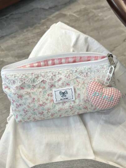 1 estojo de renda floral, estilo rural moderno, com pingente em formato de coração, grande capacidade de armazenamento em camadas, material de lona durável, adequado para papelaria, organização de itens, reuniões de estudantes, pessoas com humor adolescente, presentes de aniversário ideais, decoração de Diwali, viagem portátil, itens essenciais de viagem, decorações de Natal, materiais de estudo de Natal, bolsa, estojo rosa, organizador de bolsas, bolsa de presente, bolsa de maquiagem