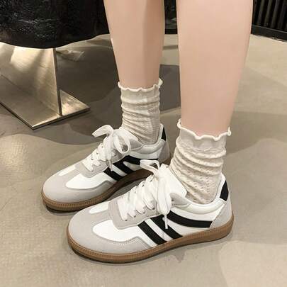 大码女式夏季休闲平底软底防滑拼接户外运动鞋，轻便春秋学生运动鞋