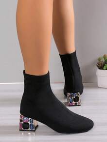 Stivali di moda con decorazioni di strass e tacco spesso adatti per l'abbigliamento invernale da donna, stivali a calza lavorati a maglia, colore nero, nuovo design per l'autunno/inverno