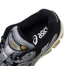 ASICS GEL-NIMBUS 10.1 Cushioned Casual Shoes, Comfortable Lightweight Unisex 1203A543-020 - Gray/Black - View 6