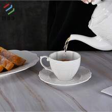 1 zestaw 6-uncjowych białych kubków do cappuccino - duża ceramiczna filiżanka do kawy ze spodkiem - do mikrofalówki i zmywarki, idealna do herbaty, espresso, latte - porcelanowy zestaw do kuchni lub kawiarni, dla baristów, ceramiczna filiżanka do espresso ze spodkiem, 6-uncjowa filiżanka do cappuccino, zabytkowe filiżanki do kawy w stylu kawiarnianym, do espresso i kawy po turecku, kubki do latte w stylu farmhouse, filiżanki do herbaty i spodki, porcelanowy zestaw dla baristów, pomysł na prezent