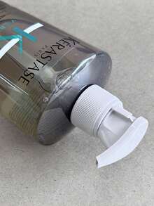 Kérastase KERASTASE SYMBIOSE BAIN PURETE ANTI-PELLICULAIRE 洗发水 500ml / 保湿去屑无硫酸盐洗发水，适用于易生头屑的头发和头皮。清洁并滋润头皮和头发 | 适用于易生头屑的头皮 | 无硫酸盐 | 蕴含吡啶硫酮锌 - 500ml - 查看 6