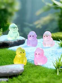 20 piezas de mini gorilas de resina luminosos que brillan en la oscuridad, pequeñas figuras de chimpancé en miniatura, accesorios de animales monos diminutos para decoración de jardín de hadas DIY, contenedor de vidrio, decoración de plantas en maceta, manualidades de paisaje micro, decoración de jardín, accesorios para el interior del automóvil, decoración de fiestas temáticas, regalo de cumpleaños perfecto (color aleatorio)