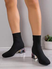 Stivali di moda con decorazioni di strass e tacco spesso adatti per l'abbigliamento invernale da donna, stivali a calza lavorati a maglia, colore nero, nuovo design per l'autunno/inverno