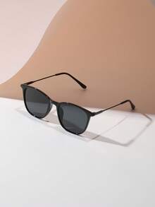 1pair Women Geometric Frame Sunglasses Sunglasses Beach Sun Glasses Beach Accessories For Women Sun Glasses Sunglasses Shades Basics And Suit For Sweater Jeans Sweatpants Hoodie Jackets Dress And Long Sleeve Shirt Fashionable Shade Elegant Outfit Family Outings Travel Vacation Holiday For Summer Beach Vacation,Outdoor,Travel - Grey - View 1