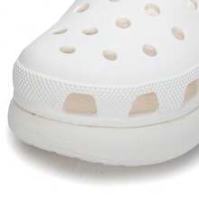 Crocs 男女通用沙滩凉鞋拖鞋，款式 207521-100，夏季 - 白色 - 查看 6