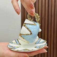 1 Set Antique Style Gold Edged&Red/Blue/Black Coffee Cup And Saucer Christmas Gifts,Irregular Emboss European Style Gold Edged Luxury Ceramic Set, Exquisite Arabic Afternoon Tea Set,Suitable For Coffee, Cappuccino Latte Cup,Milk, Flower Tea Cups, Valentine's Day, Autumn, Winter Christmas Gifts- (80ML)