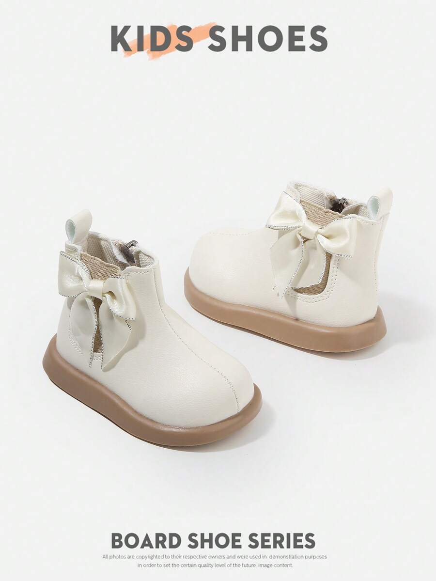 1双蝴蝶结装饰儿童鞋，采用皮革材质，圆头，短靴款式，侧拉链，无明显鞋跟，可爱甜美儿童休闲鞋，适合日常外出和聚会 - 白色 - 查看 1
