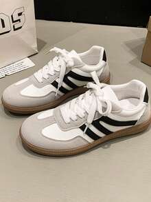 大码女式夏季休闲平底软底防滑拼接户外运动鞋，轻便春秋学生运动鞋