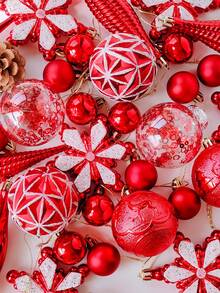 40 piezas Adornos de bolas de Navidad rojas, decoraciones de árbol de Navidad, adornos colgantes para fiestas navideñas para coronas, guirnaldas y árboles interiores/exteriores, bolas de árbol de Navidad rojas, adornos con diseño preensartado, decoración navideña festiva para fiestas navideñas, coronas, guirnaldas, decoración de Navidad