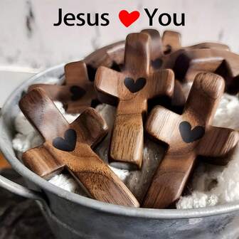 3/1 Set Of Wooden Heart-Patterned Crosses, Black Walnut Wood Thumb Cross Handle, 5cm Solid Wood Small Handle, Stress-Relieving Handle, Church Easter Decoration, Walnut Wood Cross Craft, Christmas, Jesus, Craft, Christmas Gift, Christmas Present, Party Gift, Present, Birthday Gift.