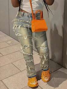 Y2K 复古 90 年代街头风高弹棉质做旧毛边拼接口袋嘻哈牛仔裤，音乐节 - 淺色水洗藍 - 查看 2