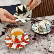 1 Set Antique Style Gold Edged&Red/Blue/Black Coffee Cup And Saucer Christmas Gifts,Irregular Emboss European Style Gold Edged Luxury Ceramic Set, Exquisite Arabic Afternoon Tea Set,Suitable For Coffee, Cappuccino Latte Cup,Milk, Flower Tea Cups, Valentine's Day, Autumn, Winter Christmas Gifts- (80ML)
