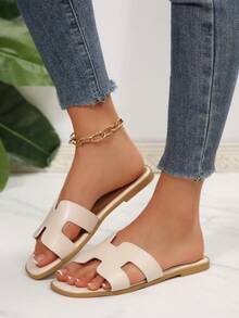 全新女士时尚优雅镂空PU皮革沙滩凉鞋