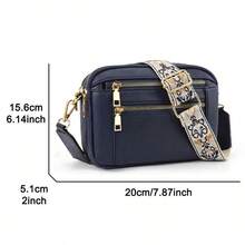 Stylowa torebka damska na ramię ze skóry PU – kompaktowa i lekka, z regulowanym paskiem, o dużej pojemności i z wieloma przegródkami zapewniającymi porządek. Modny design emanuje codziennym, eleganckim urokiem, dzięki czemu jest niezastąpiona na przyjęciach, wyjściach i eventach. Idealny prezent dla rodziny i przyjaciół.