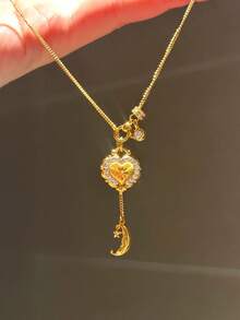 1件中世纪爱情奔跑戒指和月亮项链，奢华闪耀钻石项链 - 愛心跑環月牙項鍊 - 查看 1