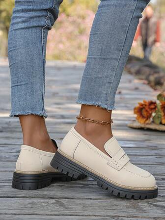 Nuevos mocasines populares para mujer, zapatos cómodos de estilo británico con slip-on para otoño/invierno, zapatos planos retro antideslizantes para conducir, forrados cómodos y transpirables para uso casual al aire libre y viajes. Por favor, pida de acuerdo a la longitud real del pie, ya que el tamaño es pequeño.