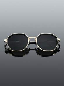 1 Pair Men's Plastic Geometric Frame Classic Glasses, Suitable For Vacation, Driving, Fishing, Camping, Street Photography And Other Occasions