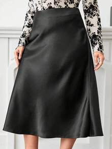 Plus - Size Women's Black Satin Midi Skirt For Autumn And Winter: Pair It With Our Floral Long - Sleeve Chiffon Top, Exuding Elegance And Warmth, Perfect For Office, Parties And Casual Occasions