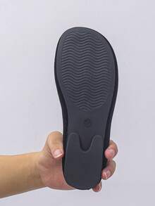 1 双女士纯色休闲平底鞋，舒适温暖的人造毛皮衬里，适合日常室内外穿着，秋冬 - 黑色金絲絨 - 查看 7
