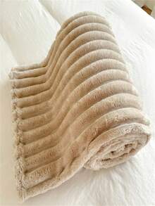 1pc Extra Large Striped Blanket, Wide Stripe Hollow Faux Fur, Milky White Fleece, Flannel Material, Casual Nap Blanket, Office Nap Blanket, Lightweight & Breathable, Soft As Cloud - Khaki - View 7